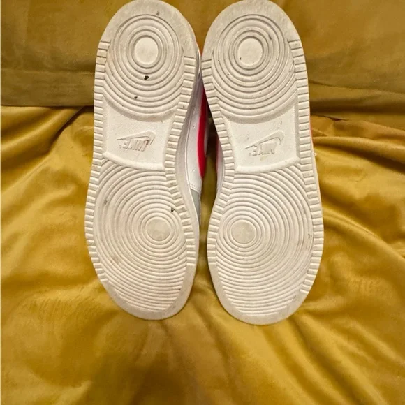 Nike Red and White and Gray Low-Top Sneakers - Picture 4 of 4